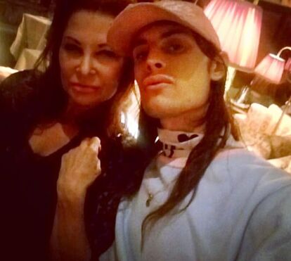Trágico. Ator de 'American Horror Story' morre de forma misteriosa, aos 27 anos