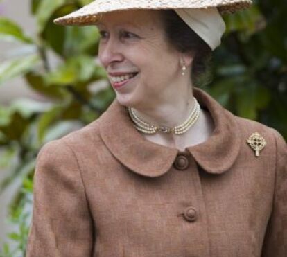 Polémica. Ex-marido de Camilla Parker Bowles coloca família real em risco de coronavírus