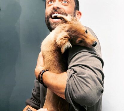Vergonha! Homem dá pontapé no cão de Diogo Amaral e parte-lhe a perna!