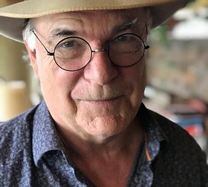 A despedida macabra de David Olney. Cantor morre em palco à frente de todos