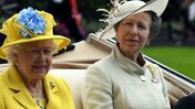 Isabel II e princesa Ana