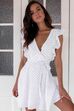 'Looks' com vestidos envelope 