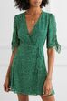 'Looks' com vestidos envelope 