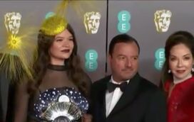 Polícia da moda e a passadeira dos pirosos. Tudo sobre a excentricidade nos BAFTA