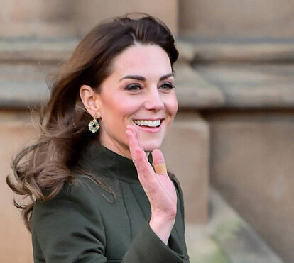 Mãos feridas! O mistério que Kate Middleton esconde e que a faz ter sempre pensos nos dedos