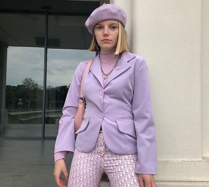 Quem diria? Nova moda inspirada nos 'looks' monocromáticos da rainha Isabel II