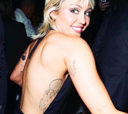 Bissexual, Miley Cyrus diz que está cada vez menos interessada em homens: 'Elas são mais quentes'
