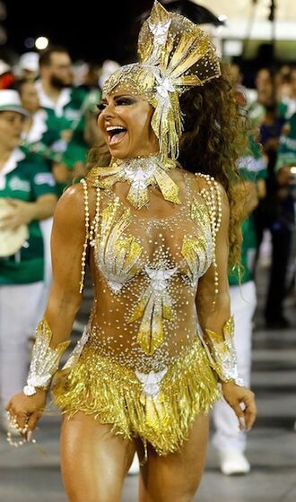 Famosas Brasileiras vestidas para o carnaval 2020