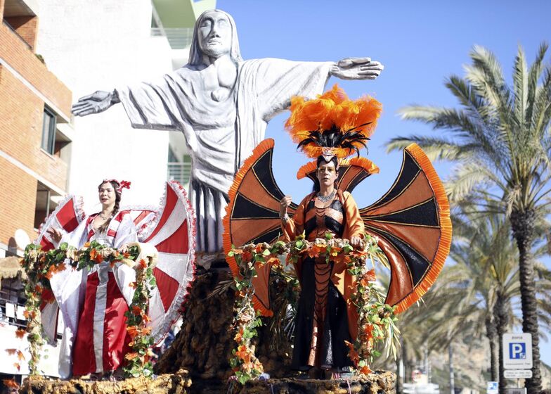 Sesimbra, carnaval, samba, escolas de samba, entrudo, desfile, foliões