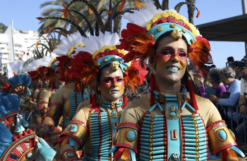 Sesimbra, carnaval, samba, escolas de samba, entrudo, desfile, foliões