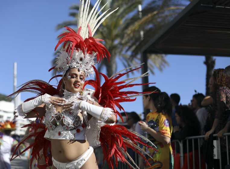Sesimbra, carnaval, samba, escolas de samba, entrudo, desfile, foliões