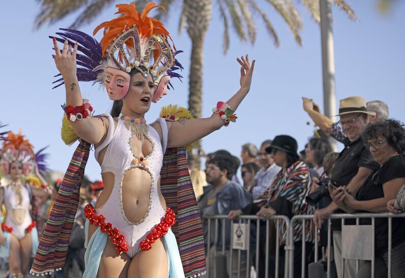 Sesimbra, carnaval, samba, escolas de samba, entrudo, desfile, foliões