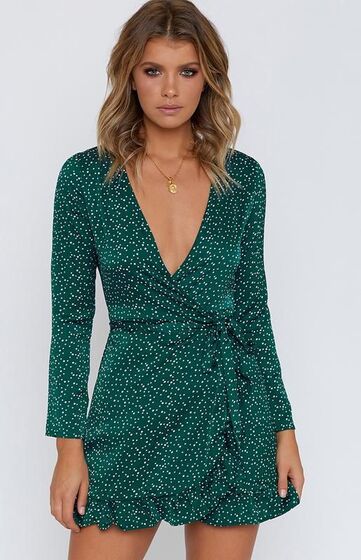 'Looks' com vestidos envelope 