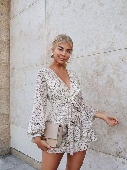 'Looks' com vestidos envelope 