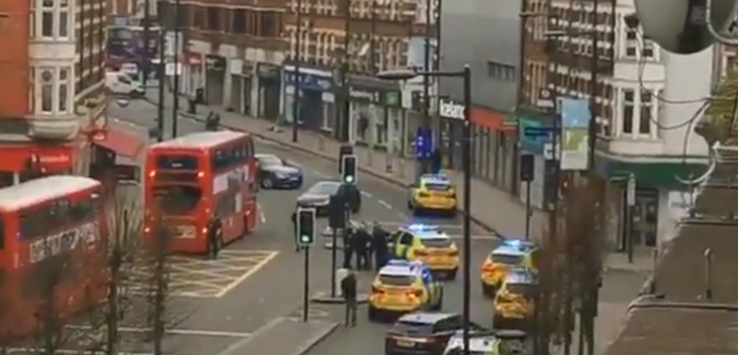Homem abatido a tiro pela polícia em Londres. Há registo de vários feridos