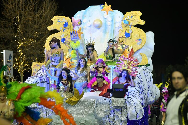 Dolores Aveiro, Elma Aveiro, carnaval, madeira, funchal, desfile
