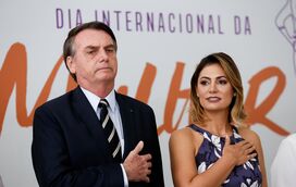 Escândalo! Bolsonaro é gozado nas redes sociais após rumores da infidelidade da mulher