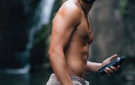 Sexy! Corpo de José Condessa faz sucesso no Brasil