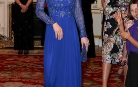Linda! Kate Middleton repete vestido azul de 4000 euros
