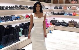 Kim Kardashian exibe corpo em fotos muito sensuais