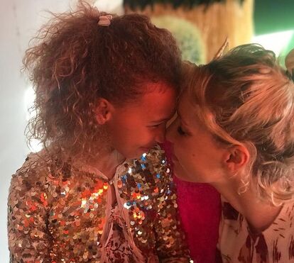 Tal mãe, tal filha! Luciana Abreu canta com a filha mais velha