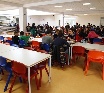Jovens amputados