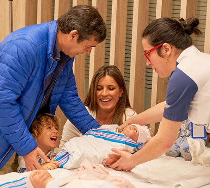 Por causa do coronavírus, repórter da SIC dá à luz sozinha... e já há fotos da bebé, que tem um nome inspirador