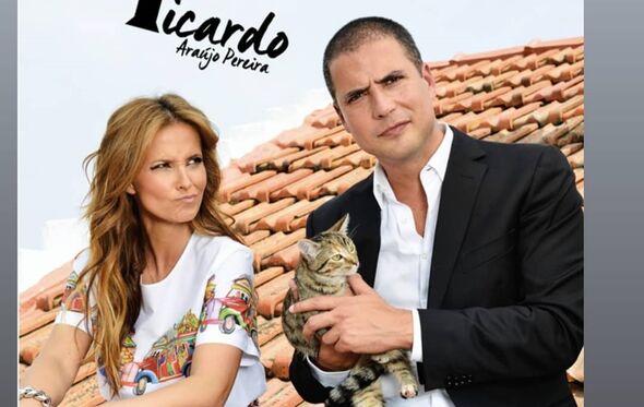 Cristina Ferreira com Ricardo Araújo Pereira na capa da revista Cristina 