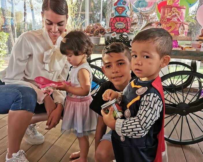 Eva, Mateo, Alana, Ivana Rodríguez