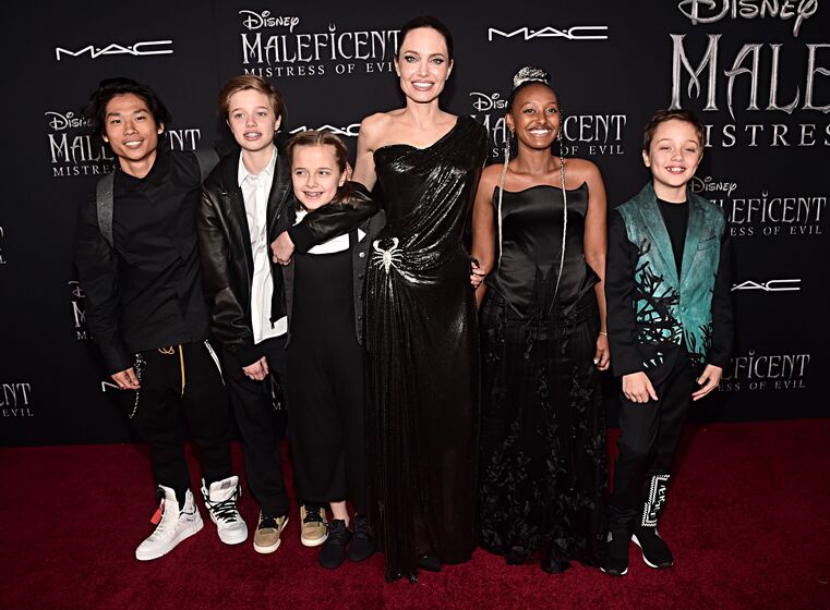 Angelina Jolie, Brad Pitt, filhos