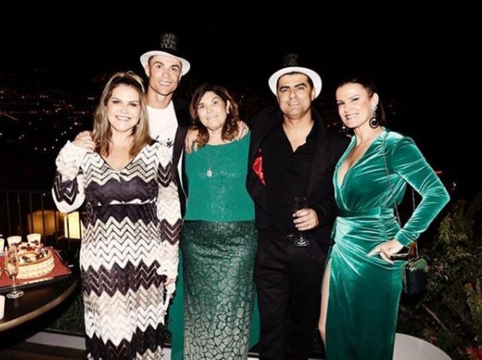 Dolores Aveiro e os filhos