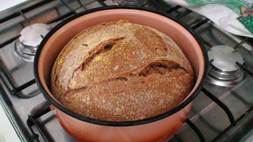 Pão na panela