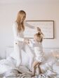 Mães, filhos, pijamas iguais 