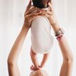 Caetana, a filha de Cláudia Vieira e João Alves