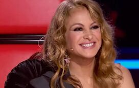 Que triste figura! Paulina Rubio bêbada durante concerto mundial. Veja o vídeo