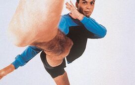 O momento em que a televisão portuguesa parou! Recorde o famoso pontapé de Marco a Sónia no 'Big Brother' e como Manuela Moura Guedes tratou o assunto no 'Jornal Nacional'