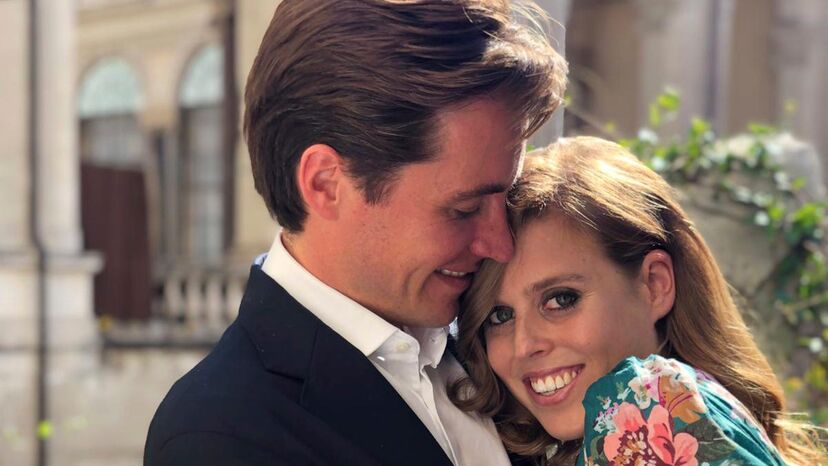 Princesa Beatrice e Edoardo Mapelli Mozzi 