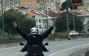 O vídeo de Madonna a andar de mota na Radial de Benfica