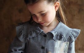 As novas fotografias da princesa Charlotte de Inglaterra