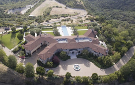 Finalmente! Veja o interior da mansão de 18 milhões onde vivem Meghan e Harry em Los Angeles