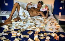 No fio da navalha: a vida de excessos do rapper Mota Jr