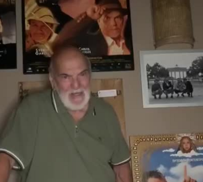 Aos 90 anos, Lima Duarte emociona-se ao falar da Covid-19 no Brasil e da despedida do amigo. 'Eles promovem a devastação dos velhos'