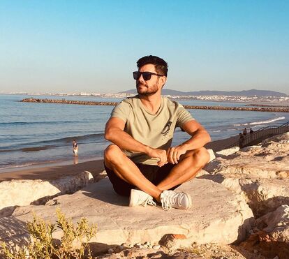 Filho português de Julio Iglesias rejeita herança por um encontro com o pai: 'A parte económica fica para os meus  irmãos'