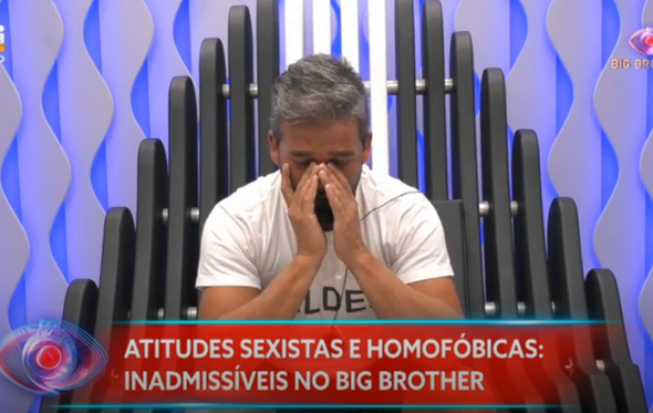 Hélder em lágrimas com bronca de Cláudio Ramos