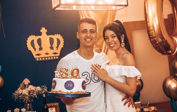 Pedro Moreira, Isabela Cardinali