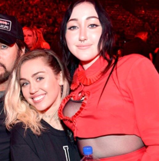 Noah e Miley Cyrus