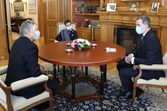 Felipe VI e o embaixador de Portugal em Madrid