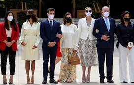 Família real do Mónaco surge de máscaras em primeiro evento público pós-covid-19