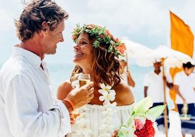 Liliana Campos E Rodrigo Heredia Celebraram 4 Anos De Casamento Veja As Imagens Flashes Flash [ 270 x 384 Pixel ]