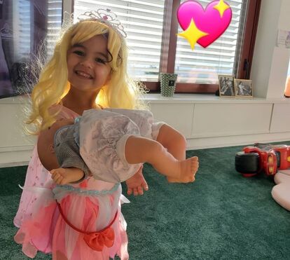 Tão giros! Filhos de Ronaldo e Georgina passam o domingo mascarados